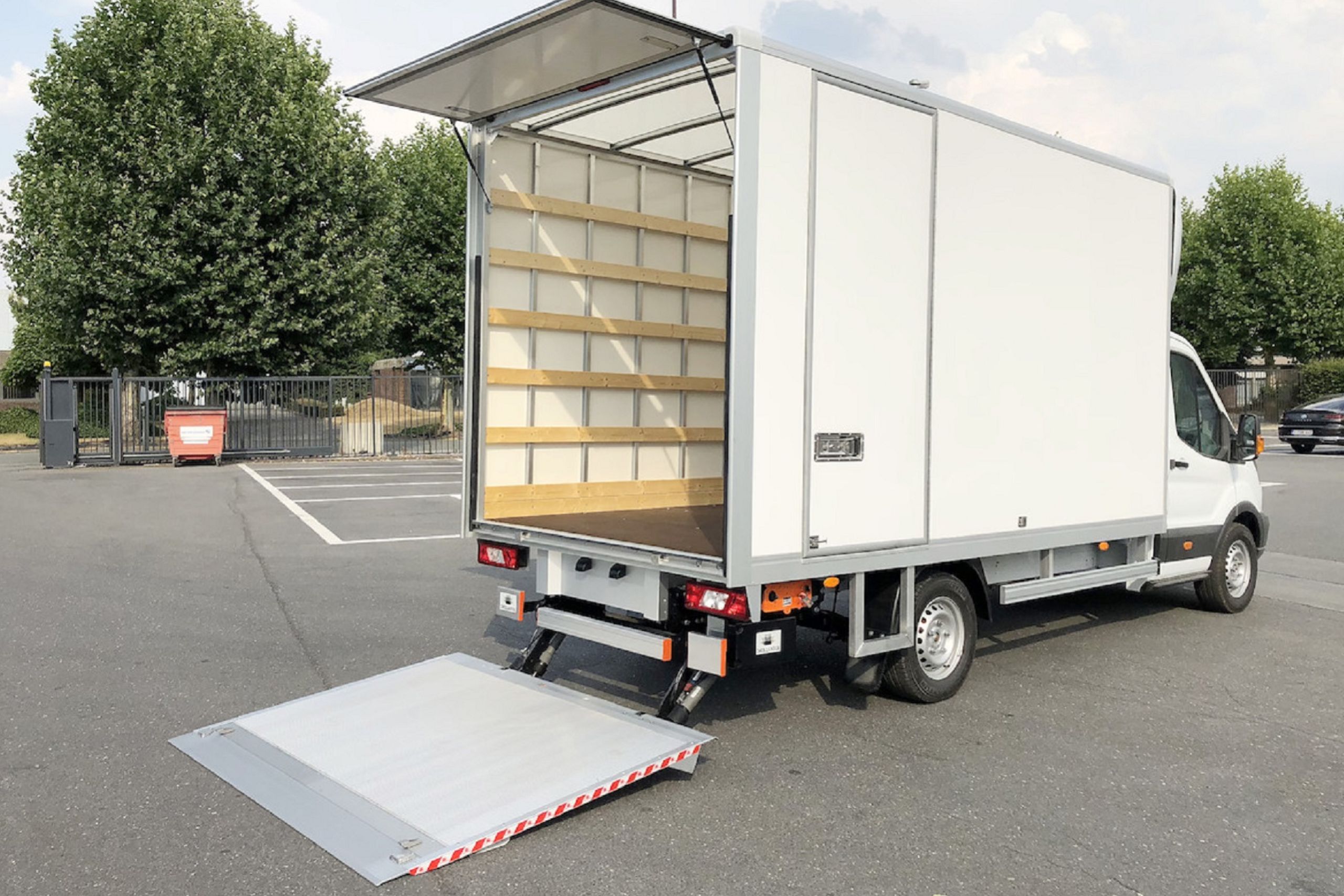 Carrosserie Daragon - Plateau ridelles bâché sur Renault Trucks